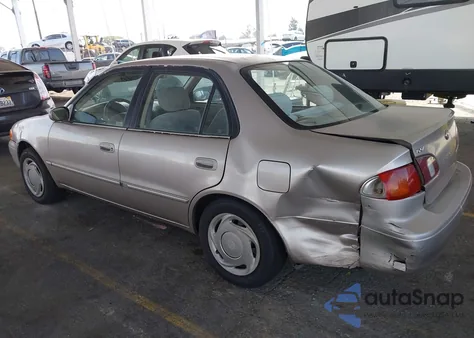 1998 Toyota Corolla Le z USA, uszkodzony, nr VIN 1NXBR18E9WZ085034